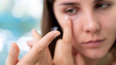 Contactlenzen indoen